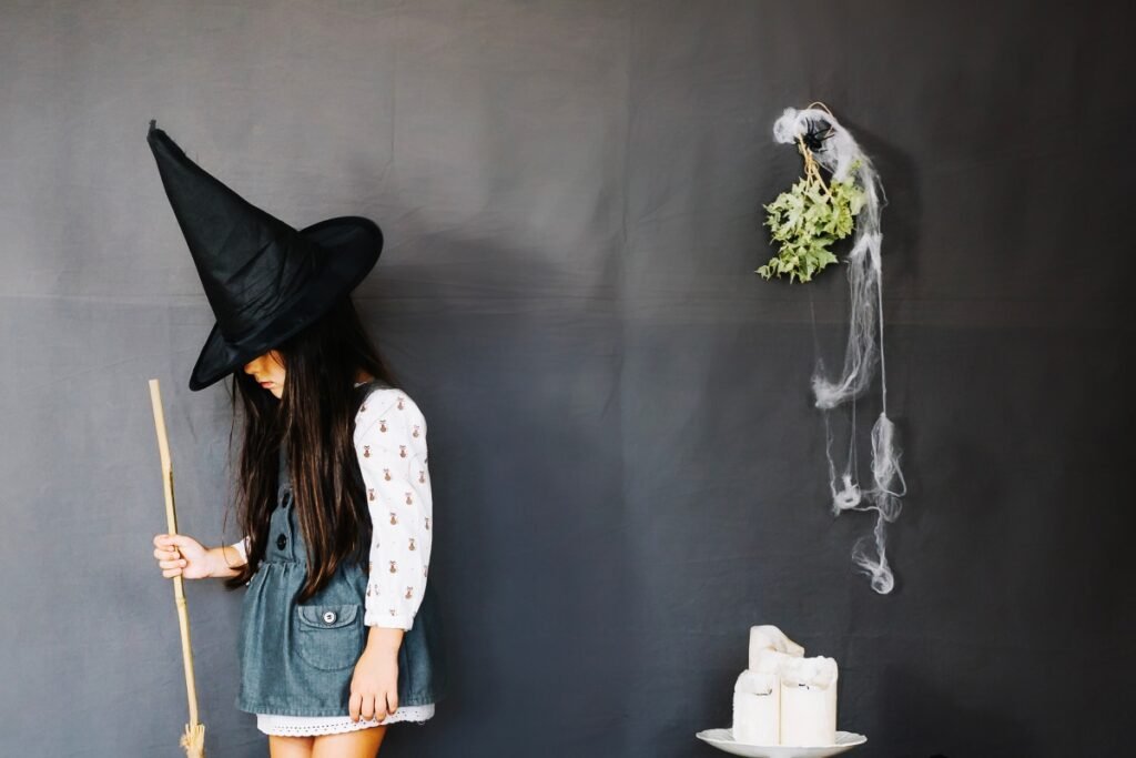 Create a Mini Witch’s Shelf