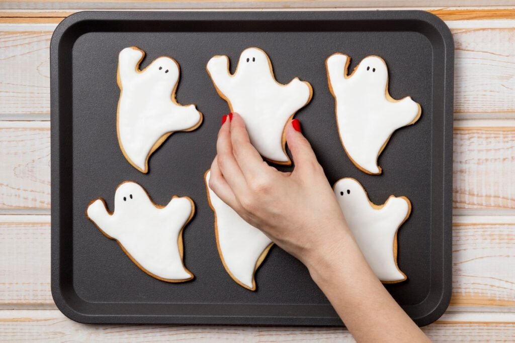 Make Air-Dry Clay Ghosts
